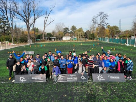 Jóvenes de la Asociación Civil Andar en el nuevo Complejo "Futbol por la Inclusion"